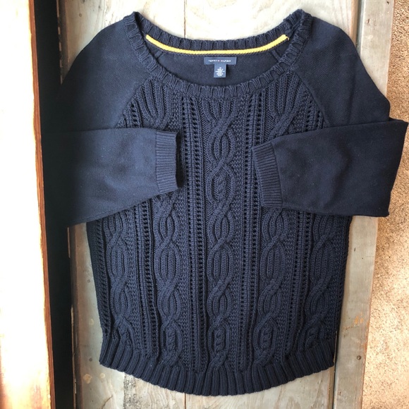 Tommy Hilfiger Sweaters - Tommy Hilfiger navy cable knit sweater medium